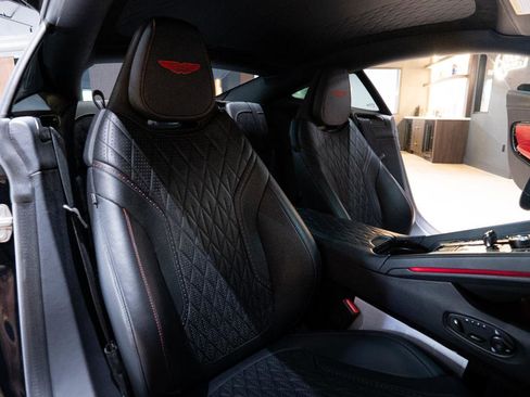 Used 2024 Aston Martin DB12 Coupe RWD image 26