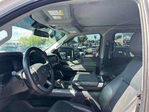 Used 2021 Ford F150 Lariat w/ Equipment Group 502A High AWD/4WD image 7