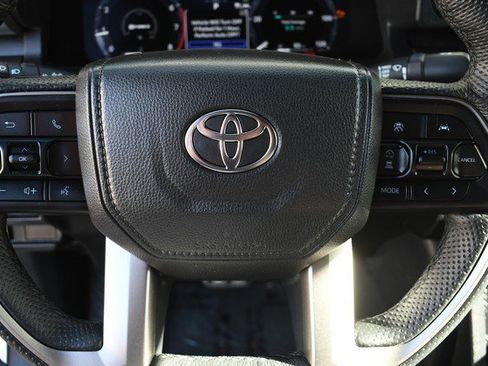 Used 2024 Toyota Tacoma TRD Sport image 31