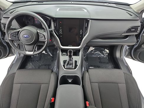 Used 2025 Subaru Outback Premium w/ Popular Package #1A image 9