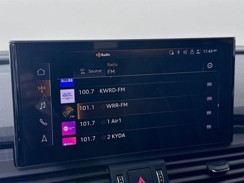 Used 2024 Audi Q5 2.0T Premium image 15