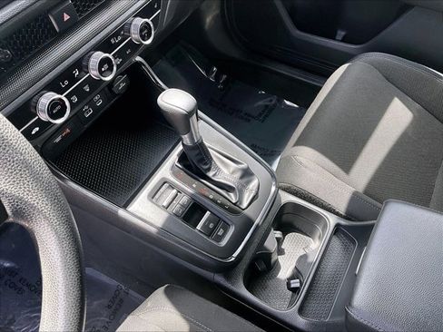 Used 2023 Honda CR-V EX image 15