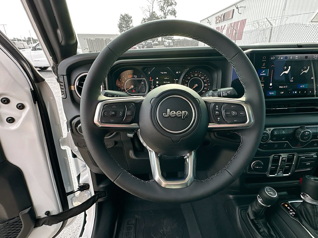 New 2026 Jeep Wrangler Unlimited Sahara AWD/4WD image 15