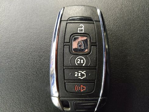 Used 2017 Lincoln MKZ Reserve w/ Drivers Package image 32