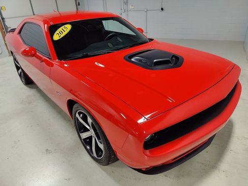 Used 2015 Dodge Challenger R/T Plus image 2