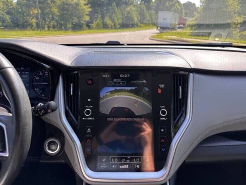 Used 2023 Subaru Outback Premium image 21