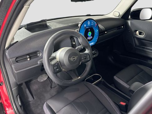 Certified 2025 MINI Cooper S image 11