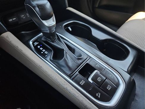 Used 2019 Hyundai Santa Fe SEL AWD/4WD image 18