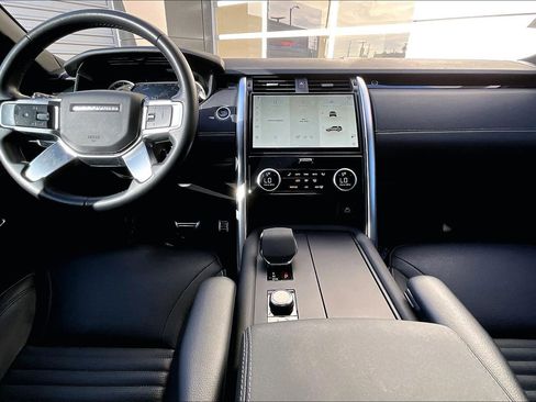 Used 2023 Land Rover Discovery S R-Dynamic image 14