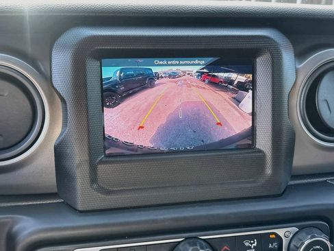 Used 2023 Jeep Wrangler Unlimited w/ Cold Weather Group AWD/4WD image 14