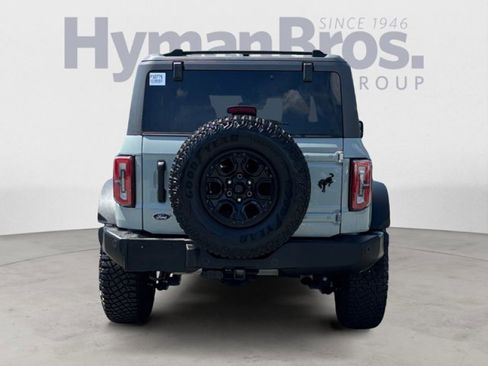 Used 2023 Ford Bronco Wildtrak image 4