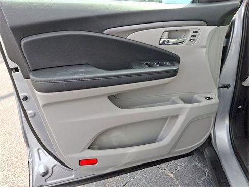 Used 2022 Honda Pilot Special Edition image 12