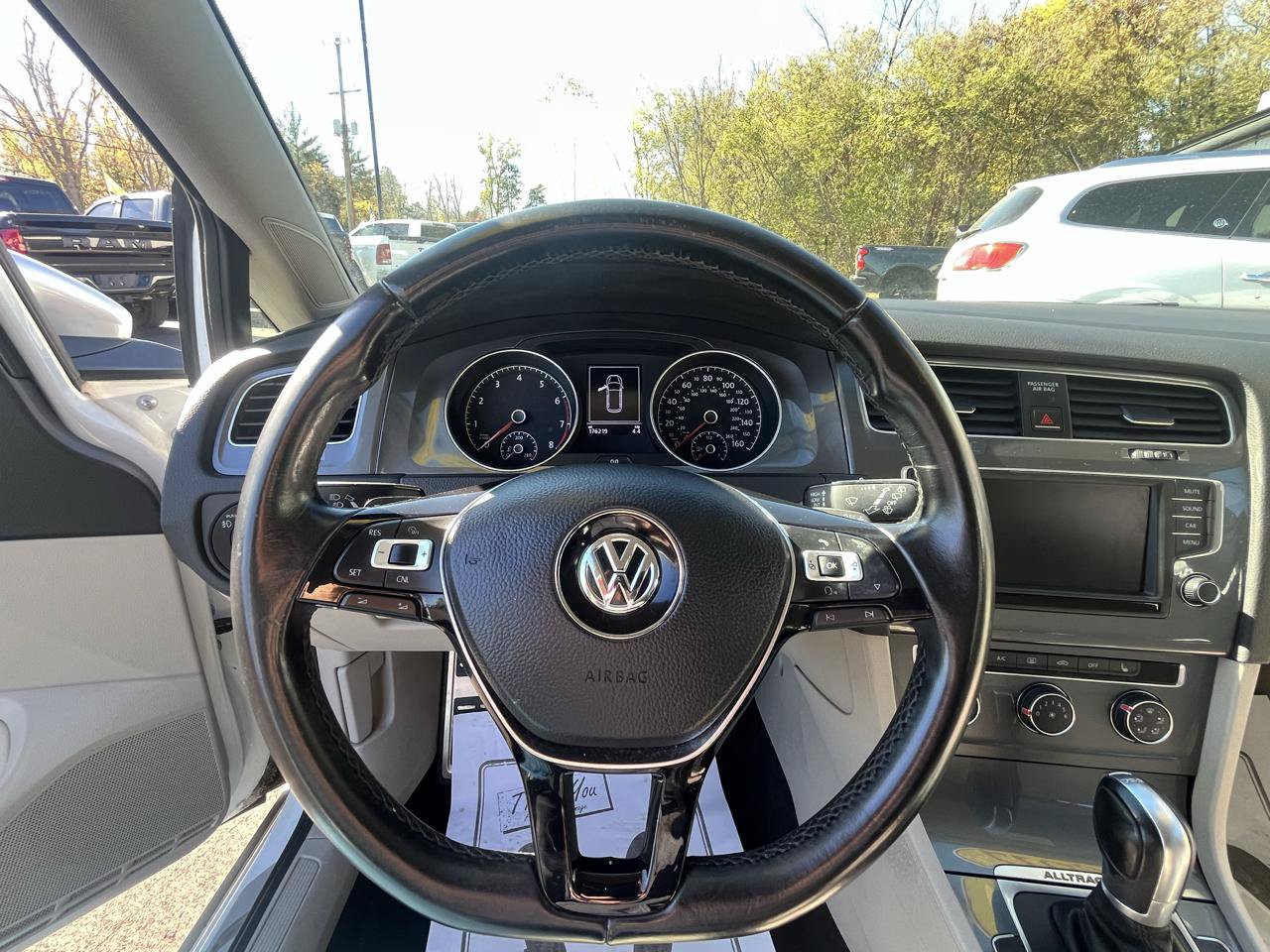 Used 2017 Volkswagen Golf Alltrack SEL AWD/4WD image 11