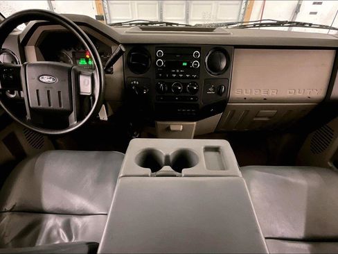Used 2009 Ford F350 XL image 14