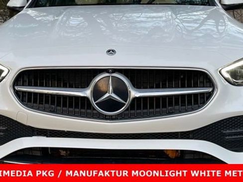 Used 2023 Mercedes-Benz C 300 4MATIC Sedan image 3