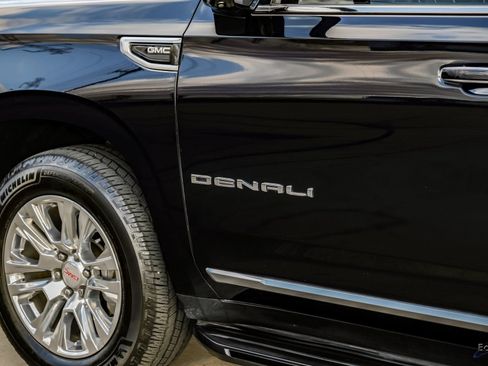 Used 2021 GMC Yukon Denali image 28