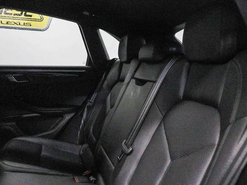 Used 2016 Porsche Macan S AWD/4WD image 19