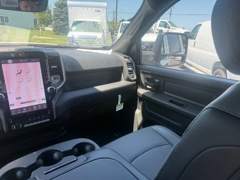Used 2025 RAM 2500 Tradesman w/ Safety Group AWD/4WD image 46