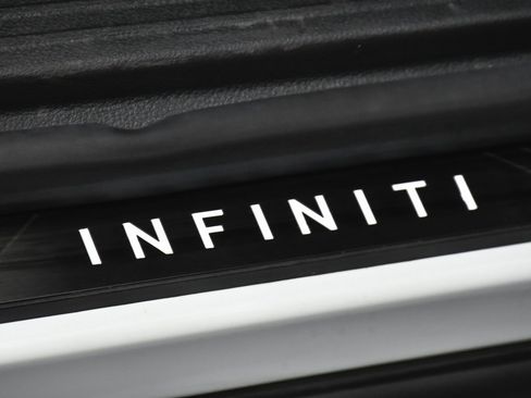 Used 2025 INFINITI QX80 Autograph image 18