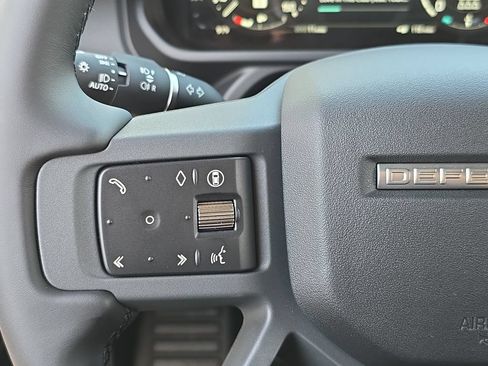 New 2026 Land Rover Defender 130 X-Dynamic SE AWD/4WD image 18