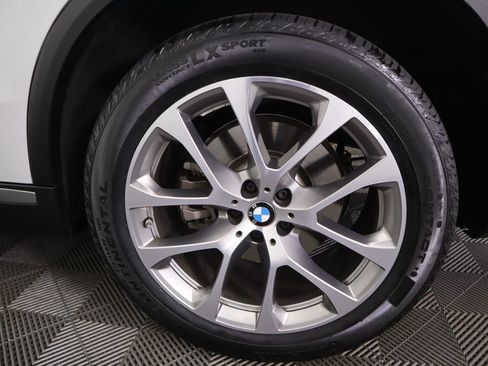 Certified 2022 BMW X5 sDrive40i w/ Premium Package image 32