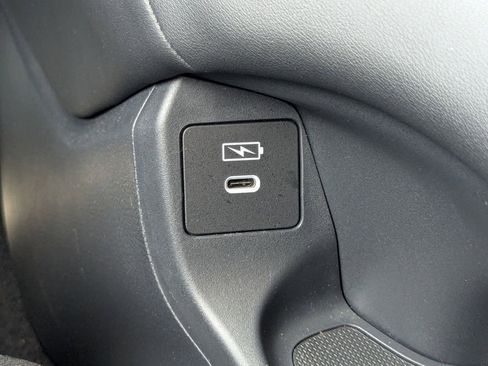 Used 2025 Honda HR-V LX image 25
