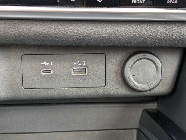 Used 2023 Nissan Rogue SV w/ SV Premium B Package FWD image 29