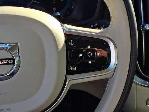 Used 2024 Volvo S60 B5 Core image 28