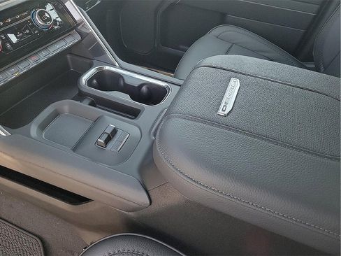 New 2026 GMC Sierra 2500 Denali w/ Denali Reserve Package image 20
