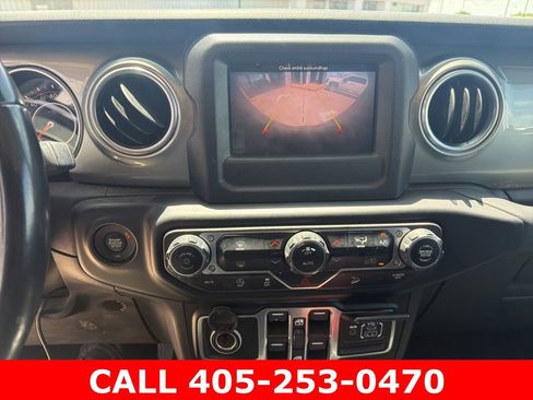 Used 2020 Jeep Wrangler Unlimited Sahara AWD/4WD image 25