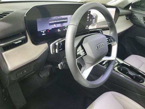 New 2026 Audi Q3 quattro 2.0T AWD/4WD image 24