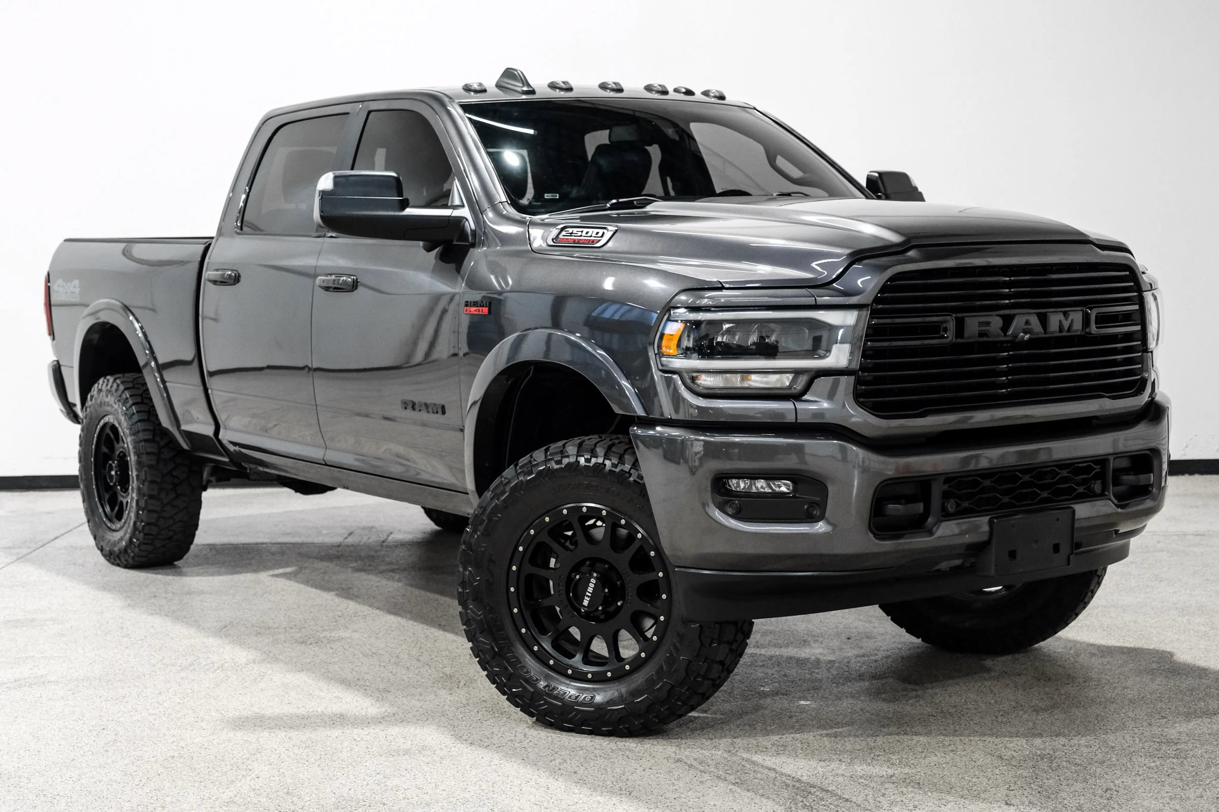 Used 2020 RAM 2500 Laramie w/ Night Edition AWD/4WD image 4