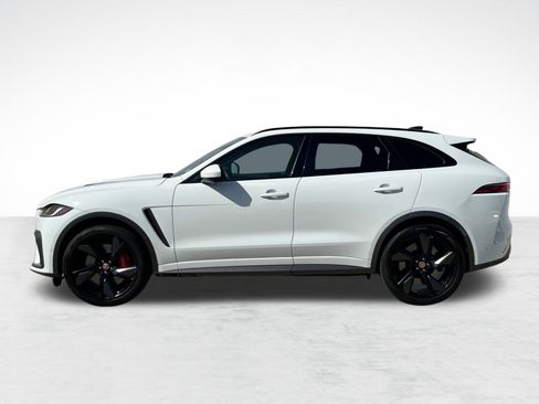 Used 2023 Jaguar F-PACE SVR image 2
