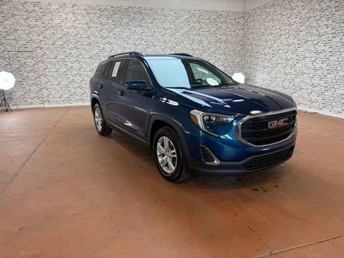 Used 2021 GMC Terrain SLE w/ Driver Convenience Package image 1