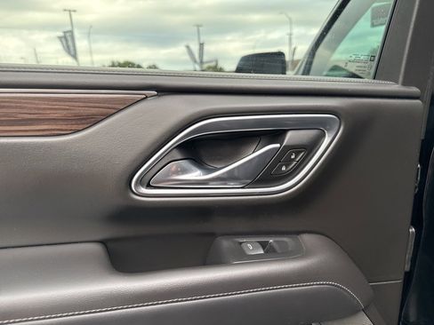 Used 2021 Chevrolet Tahoe Z71 image 35