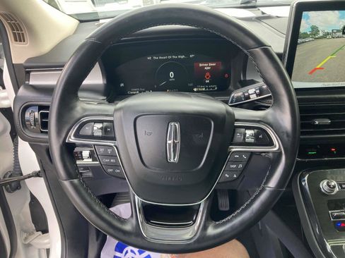 Certified 2022 Lincoln Nautilus Reserve image 32