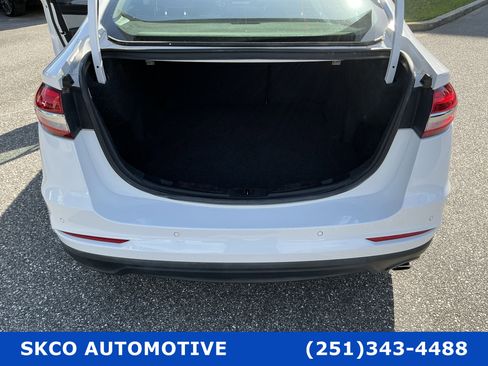 Used 2020 Ford Fusion SE w/ Equipment Group 151A image 21