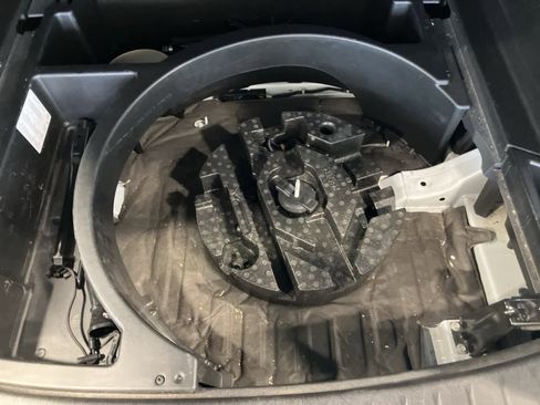 Used 2021 Chevrolet Blazer LT w/ Sound & Technology Package image 32