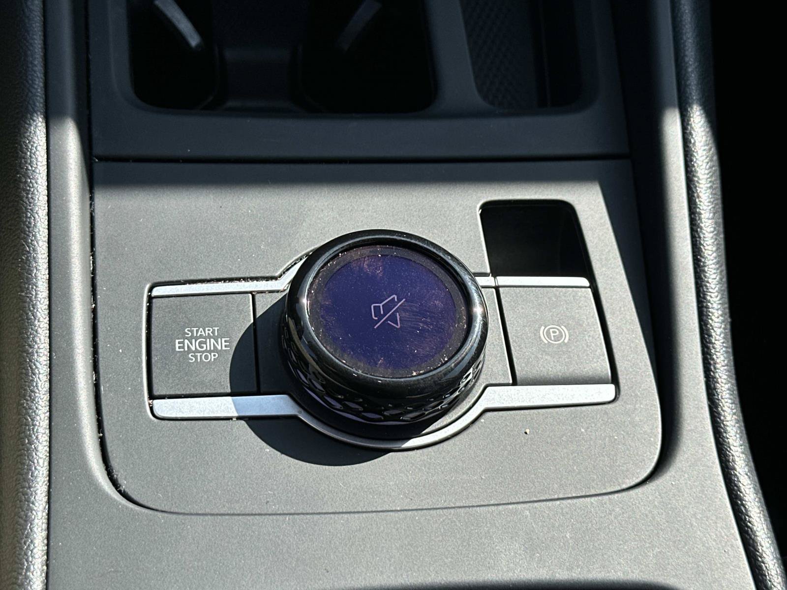 Certified 2026 Volkswagen Tiguan SE FWD image 16
