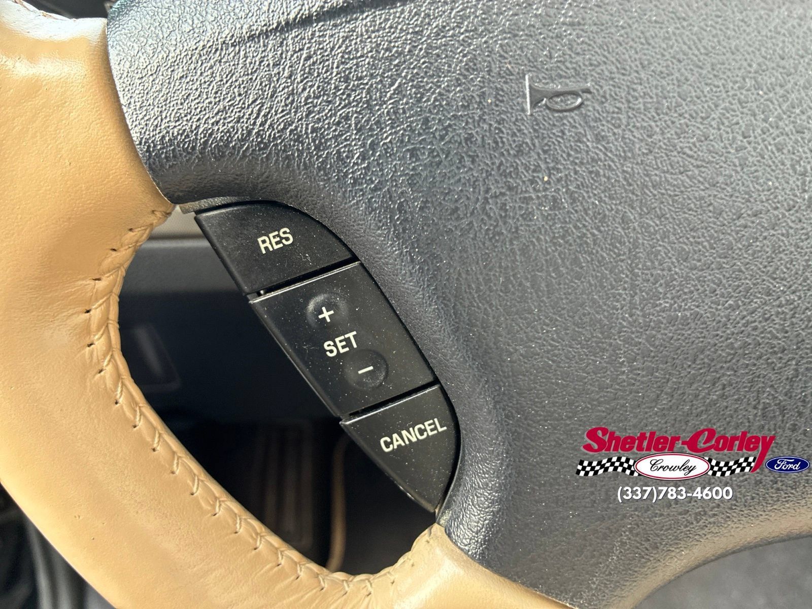 Used 2005 Ford Thunderbird RWD image 28
