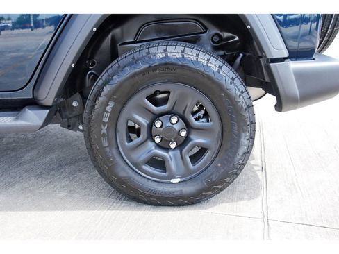 Used 2025 Jeep Wrangler Unlimited Sport AWD/4WD image 30