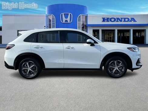 Certified 2024 Honda HR-V EX-L image 9