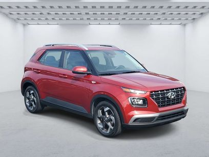 Used 2025 Hyundai Venue SEL