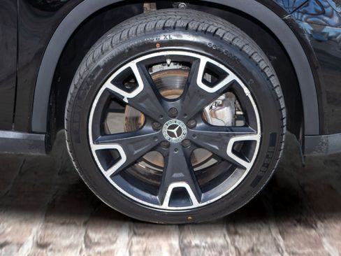 Used 2020 Mercedes-Benz GLA 250 w/ Multimedia Package image 39