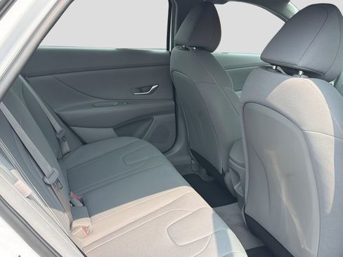 Certified 2024 Hyundai Elantra SEL FWD image 26