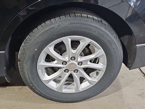 Used 2020 Chevrolet Equinox LT image 38