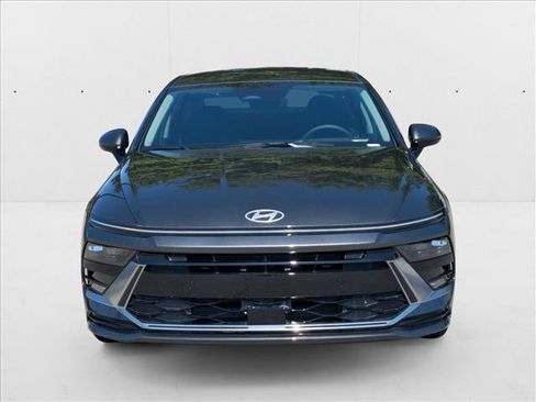New 2025 Hyundai Sonata SEL image 6