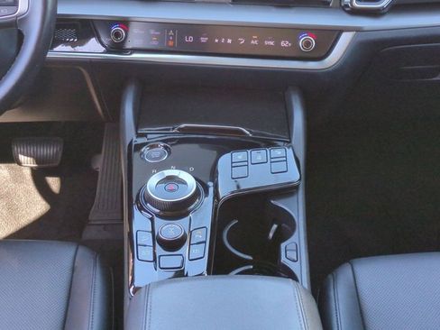 Used 2023 Kia Sportage EX image 19