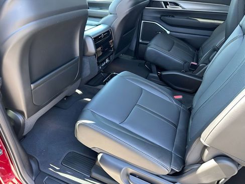 New 2026 Jeep Grand Wagoneer Limited AWD/4WD image 20
