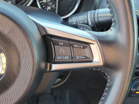 Used 2020 MAZDA MX-5 Miata Sport RWD image 24